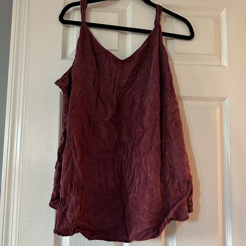 Flowy tank